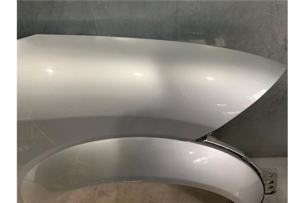 Recambio de aleta delantero derecha para audi a2 (8z) 1.4 referencia OEM IAM 8Z0821106CGRU  