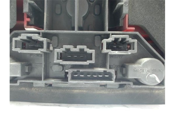 Recambio de piloto trasero izquierdo para volkswagen golf iv berlina (1j1) referencia OEM IAM 1J6945095Q  1J6945111Q , AUDI | 1J