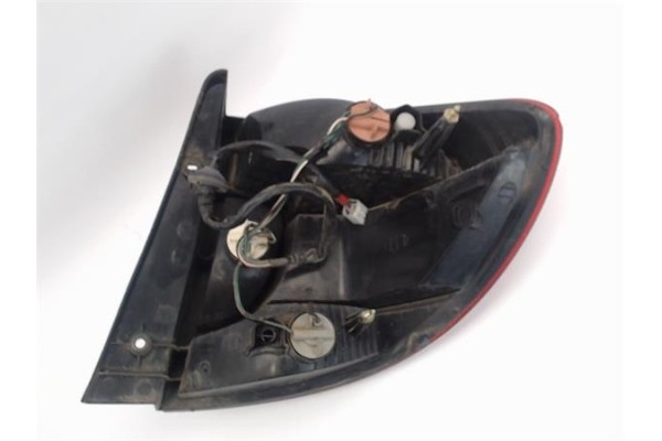 Recambio de piloto trasero izquierdo para kia rio (bc) referencia OEM IAM 92401FD070  