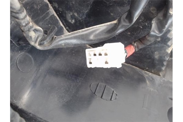 Recambio de piloto trasero izquierdo para kia rio (bc) referencia OEM IAM 92401FD070  