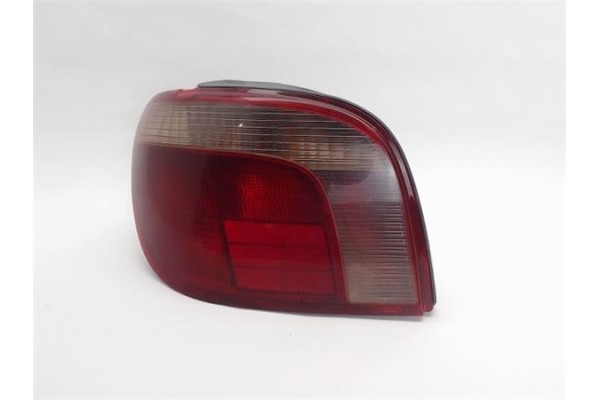 Recambio de piloto trasero izquierdo para toyota yaris (ncp1/nlp1/scp1) referencia OEM IAM 8156052120  