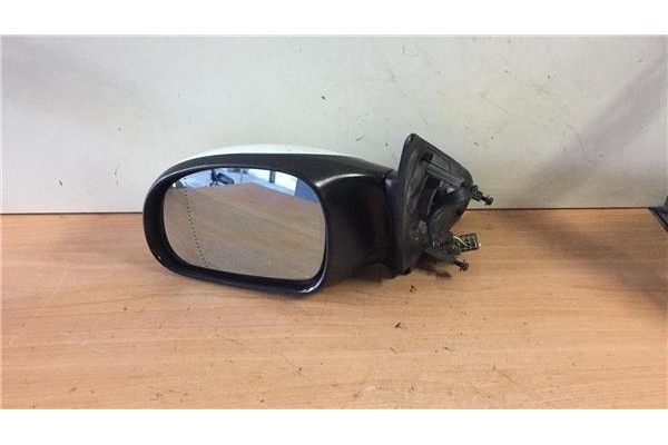 Recambio de retrovisor electrico izquierdo para peugeot 406 berlina (s1/s2) 1.6 sl referencia OEM IAM E2026011  