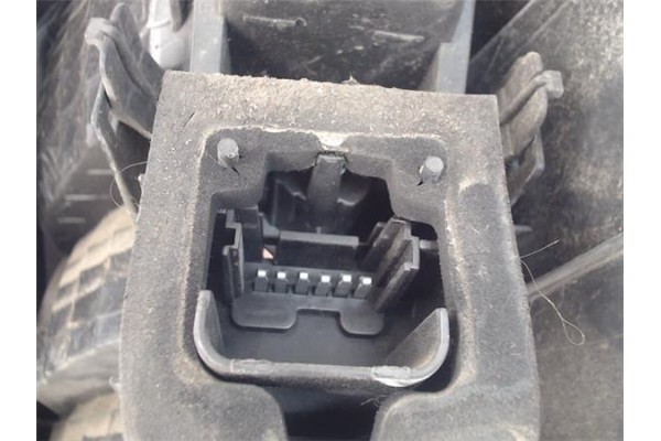 Recambio de piloto trasero izquierdo para renault scenic ii (jm) referencia OEM IAM   