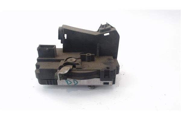 Recambio de cierre electromagnetico delantero derecho para opel combo furgón/ranchera familiar 1.3 cdti 16v referencia OEM IAM 1