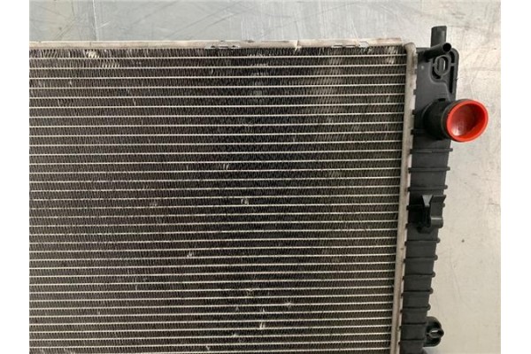 Recambio de radiador agua para land rover discovery 2.7 td referencia OEM IAM PCC500051  