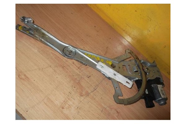 Recambio de mecanismo elevalunas delantero derecho para opel combo furgón/ranchera familiar 1.3 cdti 16v referencia OEM IAM 1317