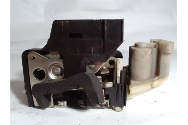 Recambio de cierre electromagnetico trasero izquierdo para fiat doblo i cargo (223) 1.9 jtd (223zxe1a) referencia OEM IAM   