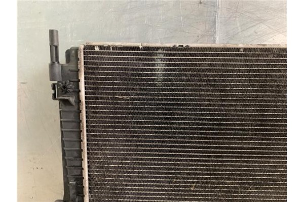 Recambio de radiador agua para land rover discovery 2.7 td referencia OEM IAM PCC500051  
