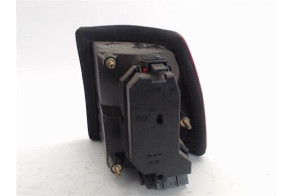 Recambio de piloto trasero izquierdo para seat toledo (1l) referencia OEM IAM 1L0945111F  