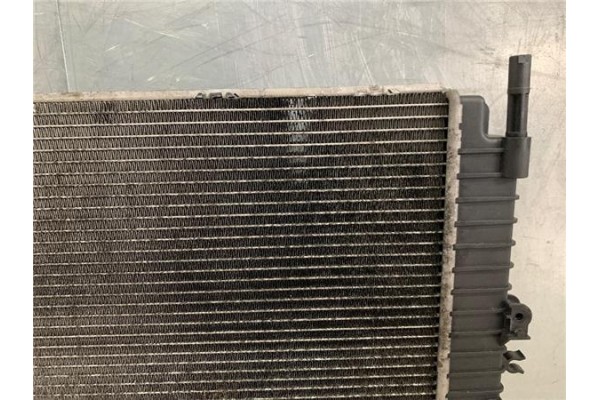 Recambio de radiador agua para land rover discovery 2.7 td referencia OEM IAM PCC500051  