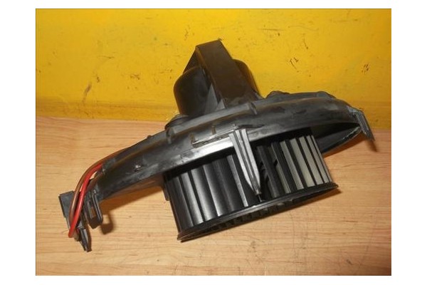 Recambio de motor calefaccion para opel combo furgón/ranchera familiar 1.3 cdti 16v referencia OEM IAM 90535114 006453T 