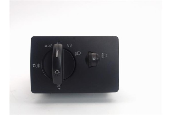 Recambio de mando de luces para ford focus berlina (cap) referencia OEM IAM 4M5T13A024LA  