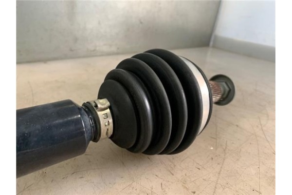 Recambio de palier delantero derecho para audi a2 (8z) 1.4 referencia OEM IAM 6Q0407272DR  