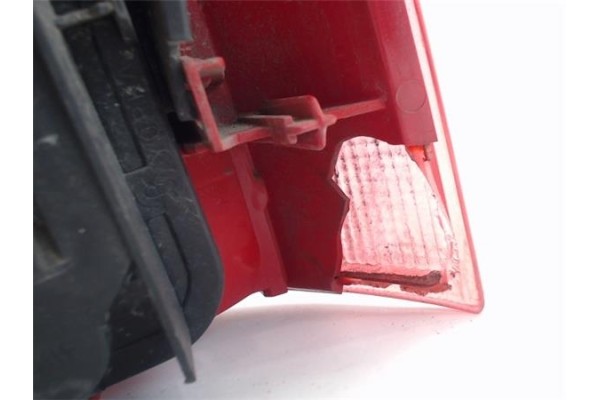 Recambio de piloto trasero izquierdo para renault clio ii fase i (b/cb0) referencia OEM IAM 265553462R  