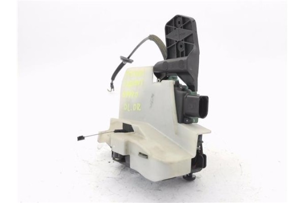 Recambio de cierre electromagnetico delantero derecho para volkswagen passat variant (3b6) 1.9 básico referencia OEM IAM 3B18370