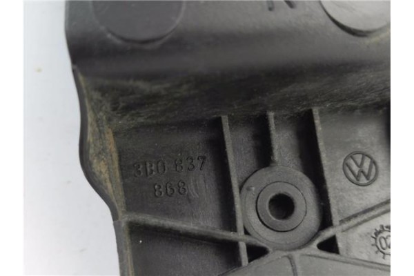Recambio de cierre electromagnetico delantero derecho para volkswagen passat variant (3b6) 1.9 básico referencia OEM IAM 3B18370