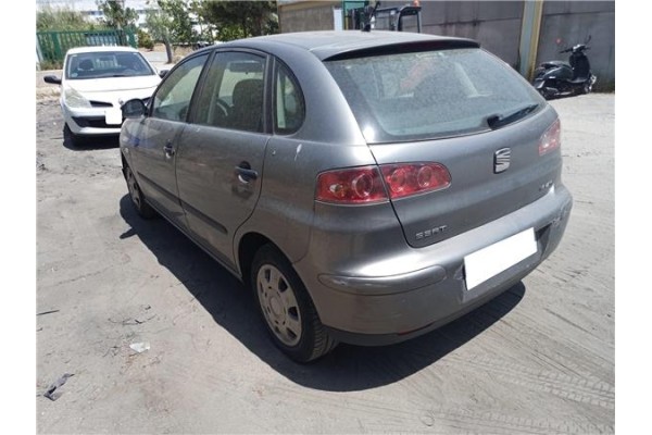 seat ibiza (6l1) del año 2004