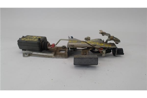 Recambio de cierre electromagnetico trasero derecho para opel movano furgón (f9) 2.8 dti referencia OEM IAM 93182857  