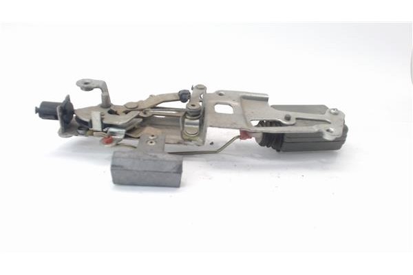 Recambio de cierre electromagnetico trasero derecho para opel movano furgón (f9) 2.8 dti referencia OEM IAM 93182857  