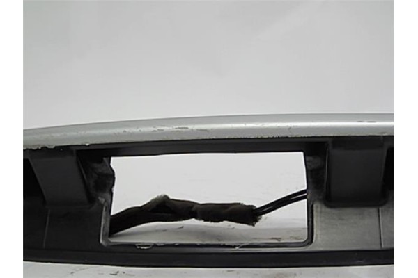 Recambio de moldura porton trasero para kia carnival 2.9 td referencia OEM IAM 0K53A51270  