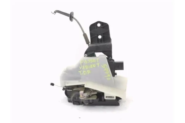 Recambio de cierre electromagnetico trasero derecho para volkswagen passat variant (3b6) 1.9 básico referencia OEM IAM 3B4839016