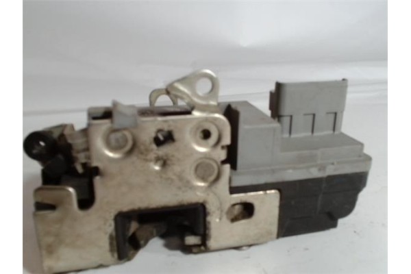 Recambio de cierre electromagnetico delantero derecho para peugeot 206+ 1.4 básico referencia OEM IAM   