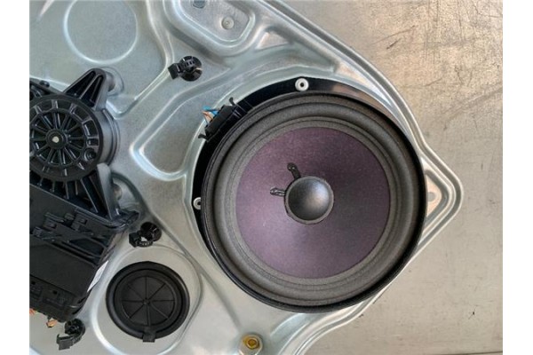 Recambio de elevalunas electrico trasero izquierdo para volkswagen passat variant (3b6) 1.9 básico referencia OEM IAM 3B9839655C