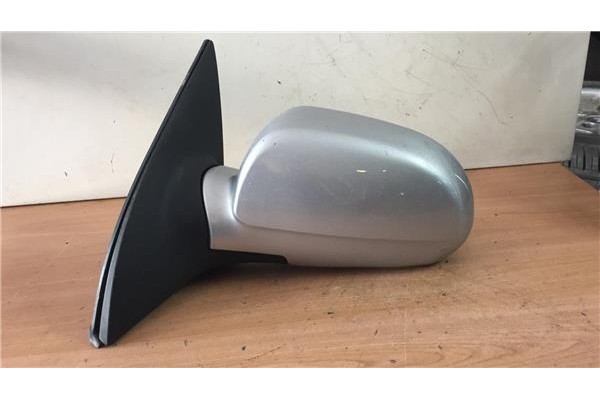 Recambio de retrovisor electrico izquierdo para daewoo lacetti 1.6 sx referencia OEM IAM E11015757  