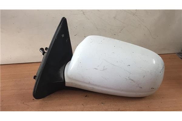 Recambio de retrovisor izquierdo para daewoo nexia 1.5 gl referencia OEM IAM E13014003  