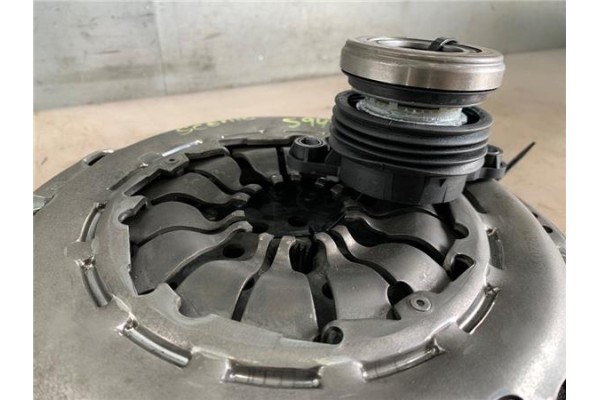 Recambio de kit embrague completo para renault scenic ii (jm) 1.5 dci (jm1e) referencia OEM IAM 302057505R 302050237R 
