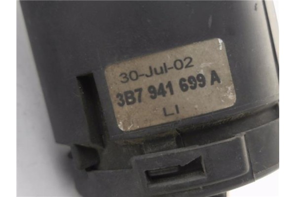 Recambio de faro antiniebla izquierdo para volkswagen passat variant (3b6) 1.9 básico referencia OEM IAM 3B7941699A 3B7941603 