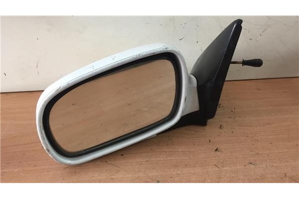 Recambio de retrovisor izquierdo para daewoo nexia 1.5 gl referencia OEM IAM E13014003  