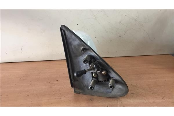 Recambio de retrovisor izquierdo para daewoo nexia 1.5 gl referencia OEM IAM E13014003  