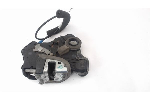 Recambio de cierre electromagnetico delantero derecho para toyota land cruiser (j12) 3.0 d-4d (kdj120) referencia OEM IAM 690303