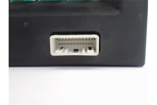 Recambio de pantalla para nissan almera (n16/e) referencia OEM IAM 28090BU701A  