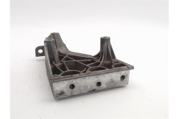 Recambio de soporte motor para volkswagen polo (9n1) 1.9 gt referencia OEM IAM 038199207AJ  