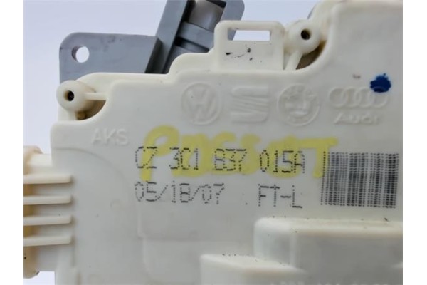 Recambio de cerradura puerta delantero izquierda para volkswagen passat berlina (3c2) 2.0 tdi referencia OEM IAM 3C1837015A  3C1