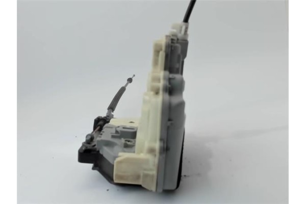 Recambio de cerradura puerta delantero izquierda para volkswagen passat berlina (3c2) 2.0 tdi referencia OEM IAM 3C1837015A  3C1