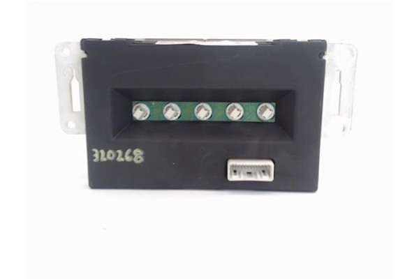 Recambio de pantalla para nissan almera (n16/e) referencia OEM IAM 28090BU701A  