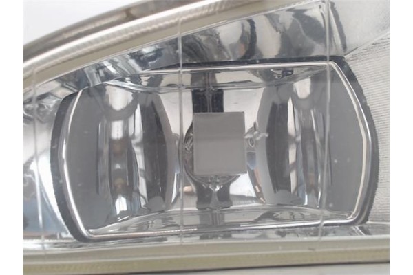 Recambio de faro antiniebla derecho para ford fiesta berlina referencia OEM IAM   