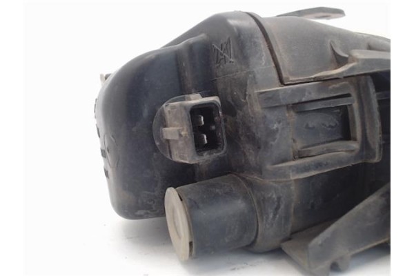 Recambio de faro antiniebla derecho para ford fiesta berlina referencia OEM IAM   