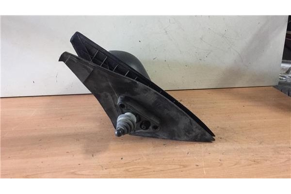 Recambio de retrovisor izquierdo para daewoo lanos 1.4 cool referencia OEM IAM E13010900  