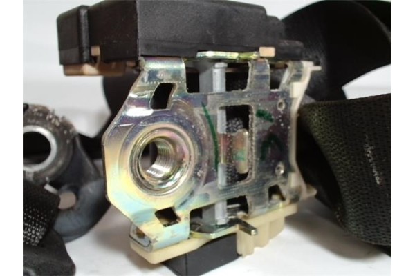 Recambio de cinturon seguridad delantero derecho para opel combo (corsa c) 1.7 cargo referencia OEM IAM 197352  