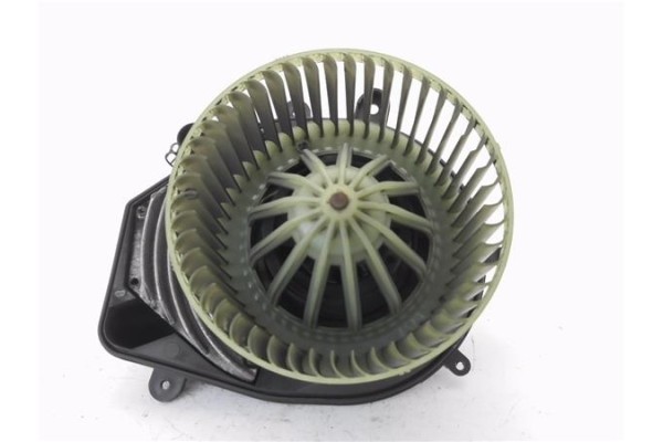 Recambio de motor calefaccion para volkswagen passat variant (3b6) 1.9 básico referencia OEM IAM 8D1820021C  