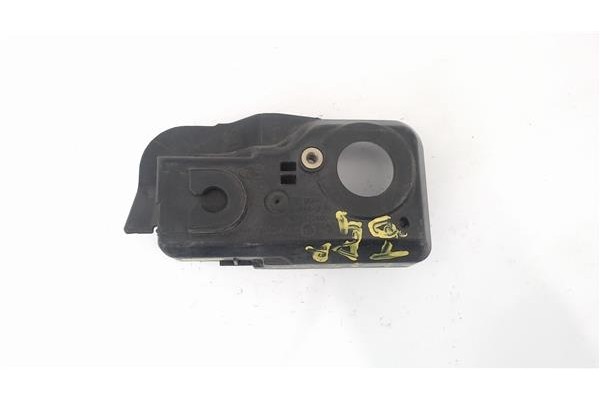 Recambio de manilla para ford mondeo iii (b5y) 2.0 tdci referencia OEM IAM 4S71F22600 XX 