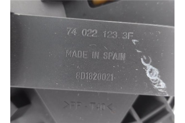 Recambio de motor calefaccion para volkswagen passat variant (3b6) 1.9 básico referencia OEM IAM 8D1820021C  