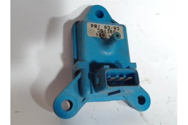 Recambio de caja fusibles/rele para fiat i punto (176) berlina 1.1 55 el 6 speed referencia OEM IAM PRT03033513BC  