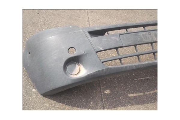 Recambio de paragolpes delantero para renault master iii furgón (hd, fd) 2.5 dci 100 (hd0u, fd0u, hd0v, fd0v) referencia OEM IAM