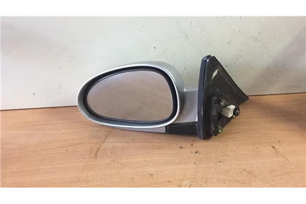Recambio de retrovisor electrico izquierdo para daewoo nubira berlina 1.6 classic se referencia OEM IAM E11015447  