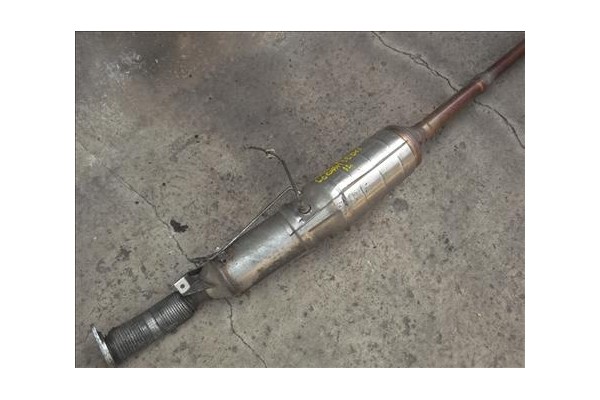 Recambio de tubo escape completo para dacia logan 1 1.5 ambiance referencia OEM IAM 20802660R 112711323000  